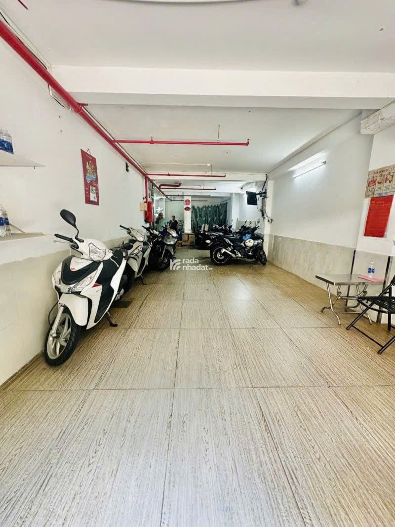 Bán tòa nhà đường 3/2 Q10 dt(8x16m) giá 21.5 tỷ