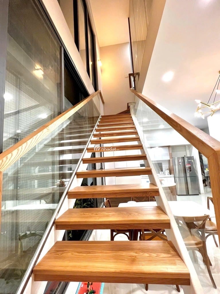 NHÀ ĐẸP XỊN Ở NGUYỄN HỮU TIẾN - TÂN PHÚ