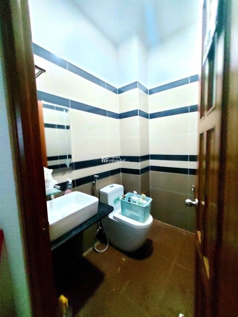 MẶT TIỀN 4 TẦNG - 80M2 - NGANG 5M - KINH DOANH SẦM UẤT