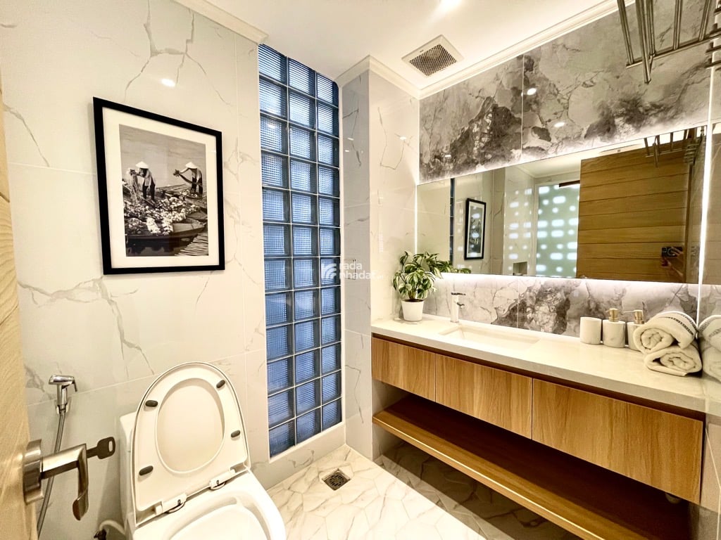 Bán nhà xây mới thiết kế hiện đại chuẩn châu âu, 4 tầng siêu đẹp, full nội thất cao cấp