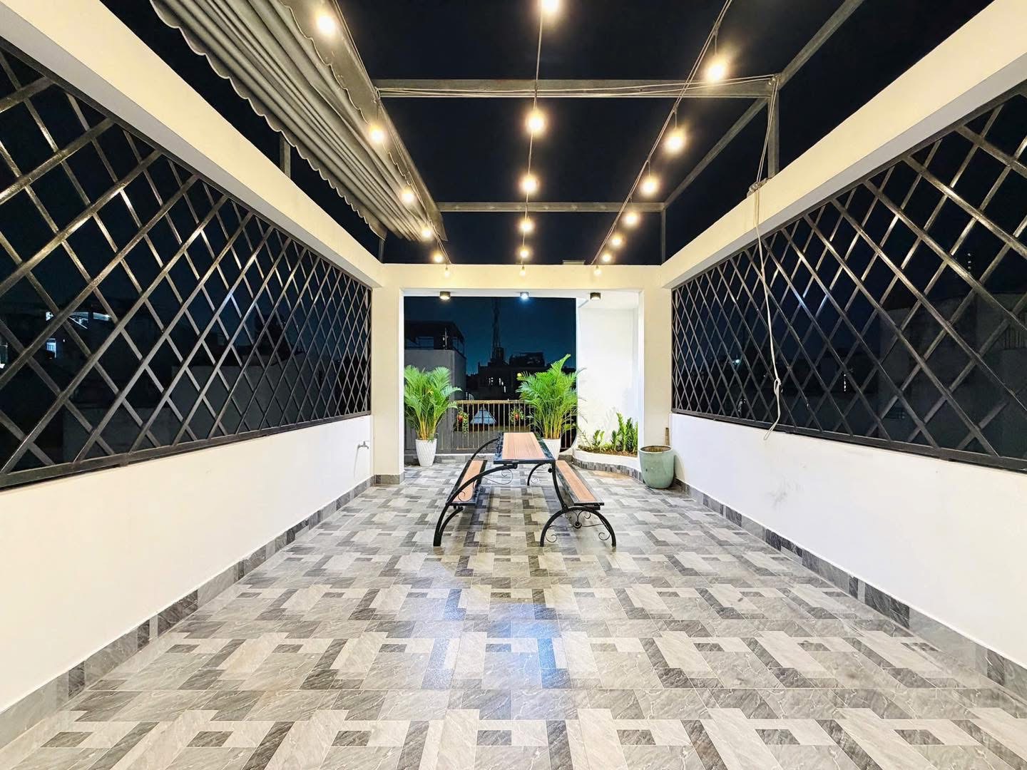 Bán nhà nội thất cao cấp - Hẻm oto - Lê Văn Thọ P14 Gò Vấp - 4 Tỷ 230 - 4 Phòng ngủ - Sổ hồng riêng