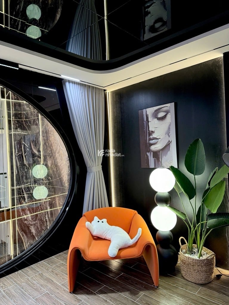 SIÊU XỊN-SIÊU MỊN-SIÊU SANG-SIÊU ĐỈNH- GIÁ CHỈ NHỈNH NHẸ 15TỶ