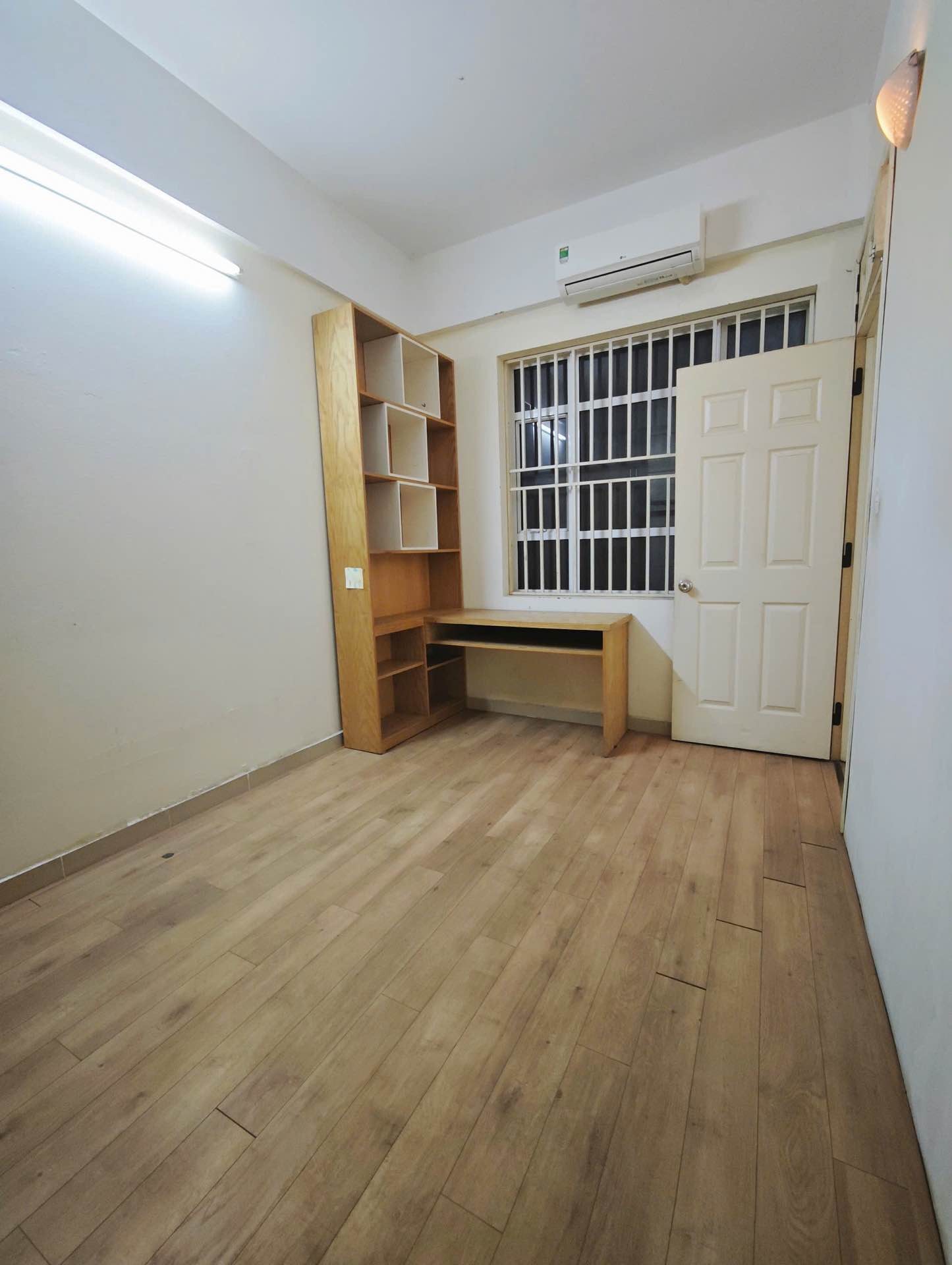Bán căn hộ chung cư mặt phố Mỹ Đình, 58m2, 2 ngủ, 5.15 tỷ