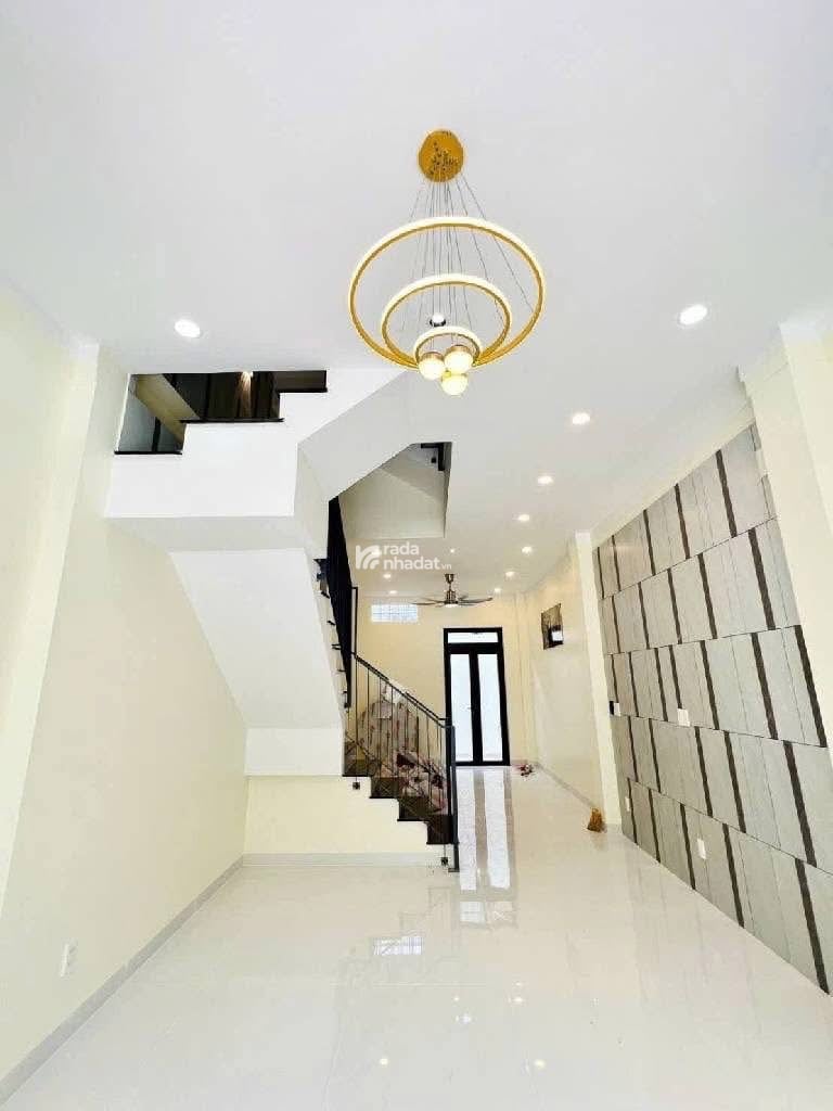 Bán Nhà đường Khánh Hội, phường 4, Quận 4 nhà hẻm xe hơi sổ hồng riêng sang tên ngay