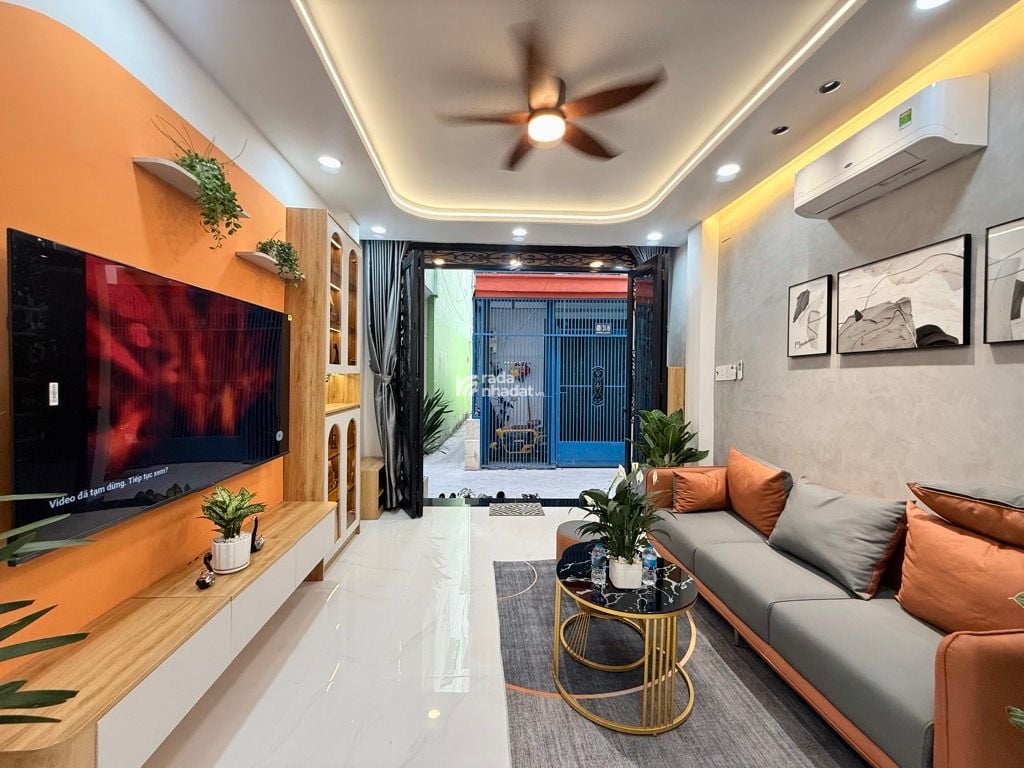 nhà mới phú nhuận chủ gấp bán trong tuần