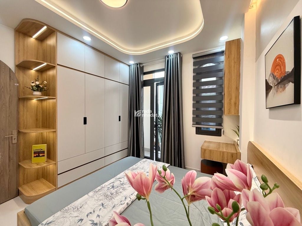 nhà mới phú nhuận chủ gấp bán trong tuần