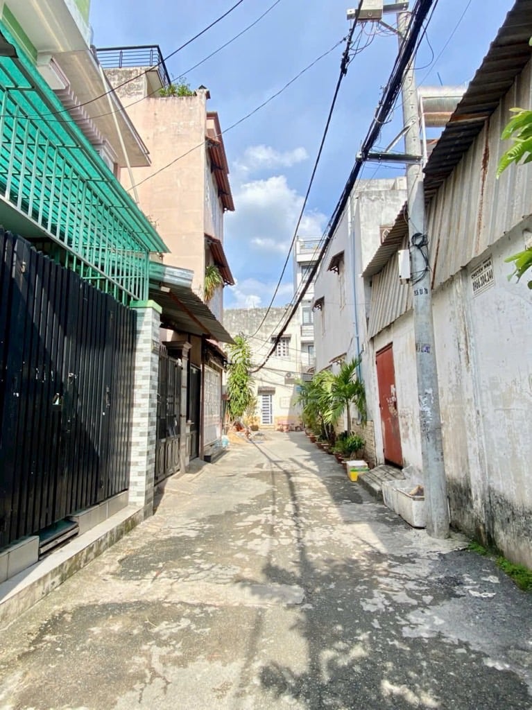 NGAY THE GARDEN TÂN KỲ TÂN QUÝ, TÂN PHÚ, CHUẨN 24M2 HIẾM CÓ. GIẢM 450TR CHỈ 3T