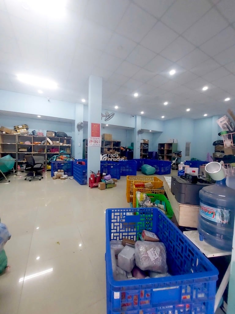 3 MẶT TIỀN D.TÍCH KHỦNG 240m2, K. DOANH CỰC ĐỈNH TT PHƯỜNG LINH ĐÔNG CHỈ 10,9 TỶ.