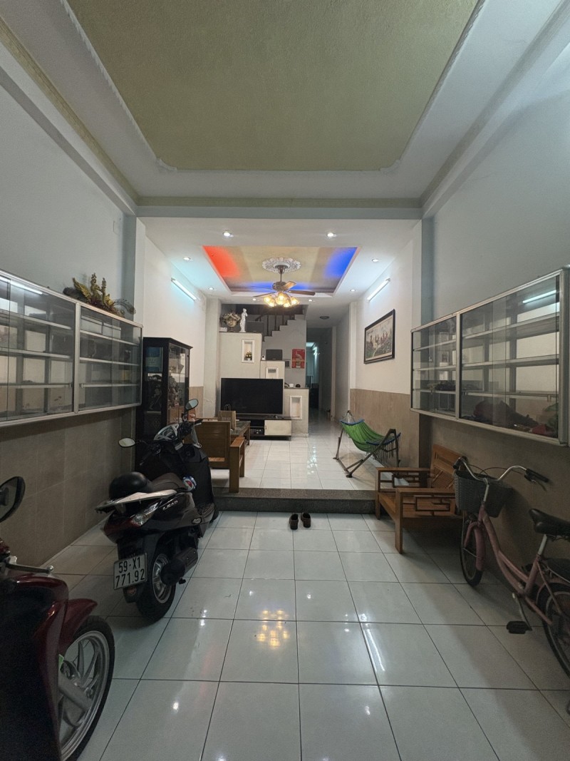 Bán Nhà Mặt Tiền Phước Bình - Gần Global City - 3 Tầng - 90m2. Giá Nhỉnh 11 Tỷ 