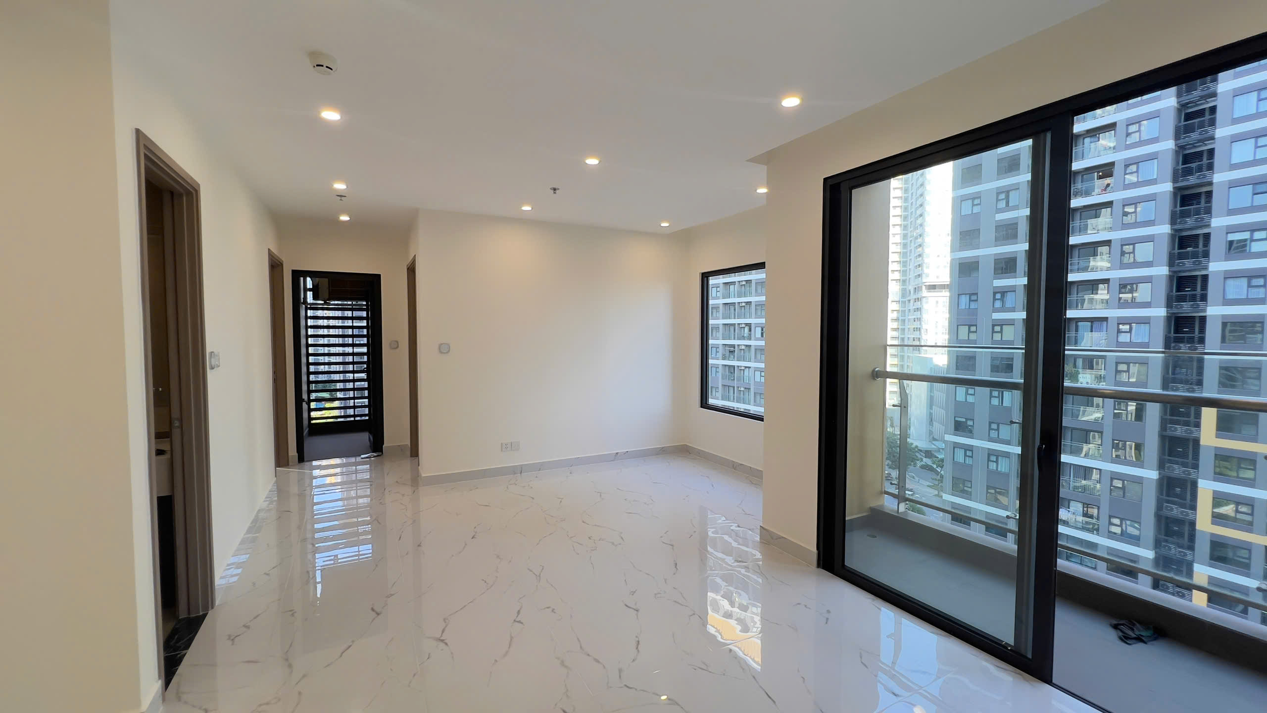 Bán nhanh,  căn 2PN Glory Heights  Vin Q9. DT 69m2 view hồ bơi Chỉ 4 tỷ