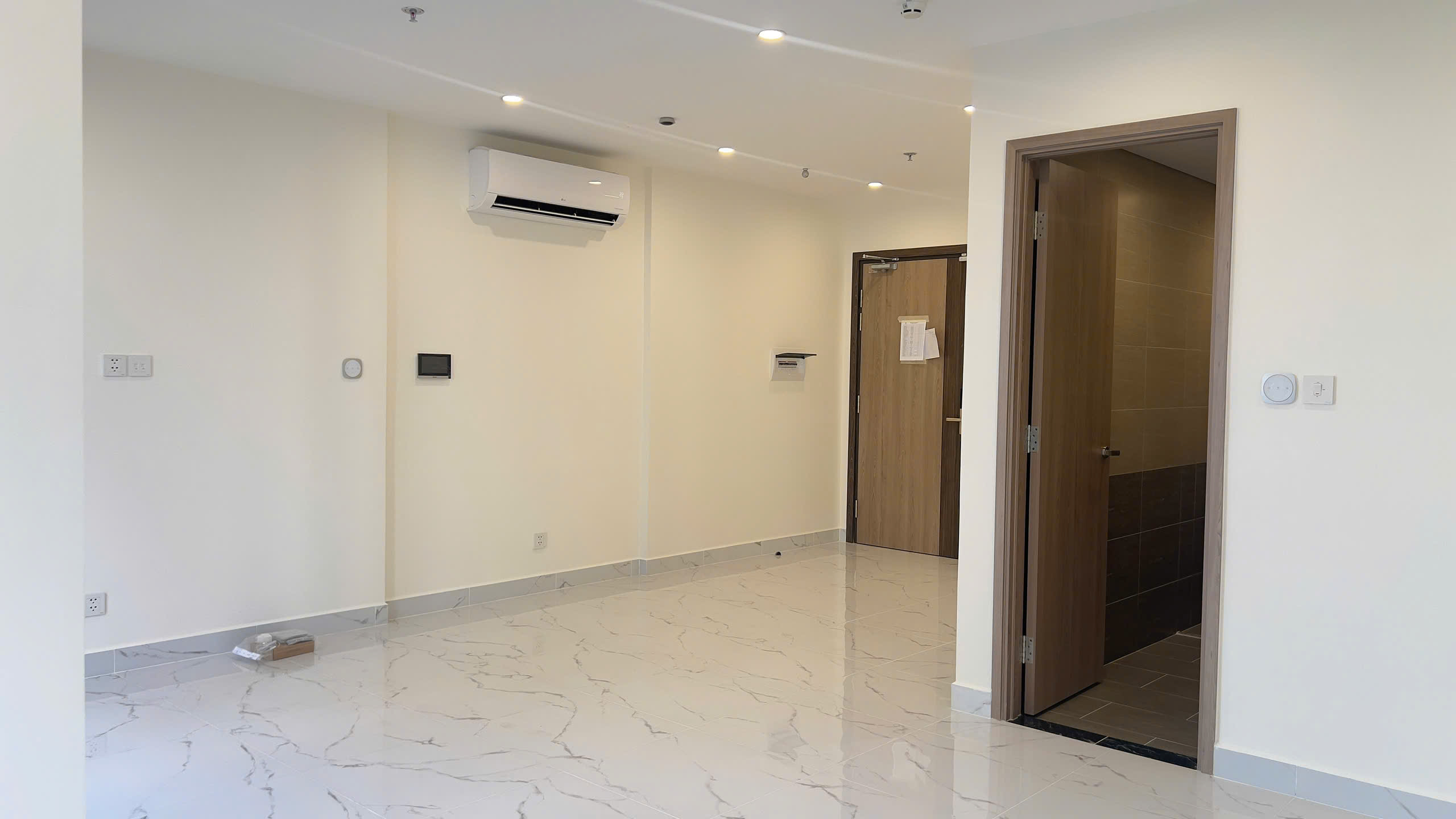 Bán nhanh,  căn 2PN Glory Heights  Vin Q9. DT 69m2 view hồ bơi Chỉ 4 tỷ
