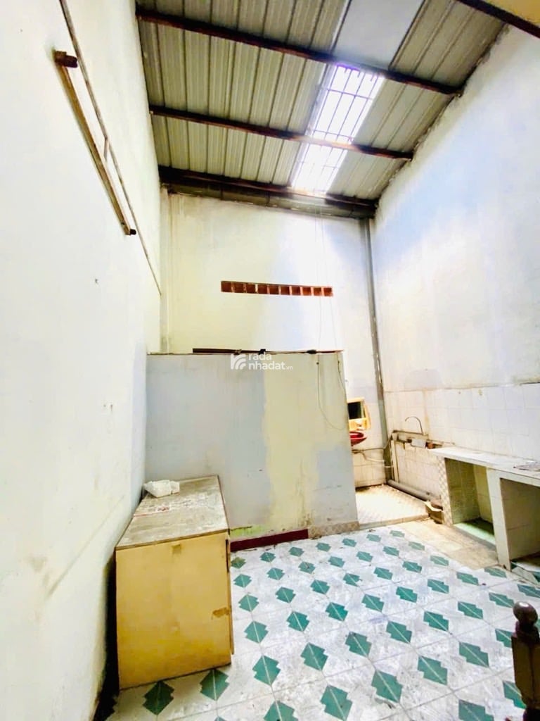 SIÊU PHẨM MTKD BÁN ĐẤT TẶNG NHÀ ĐƯỜNG 10M SÁT KHU TÊN LỬA