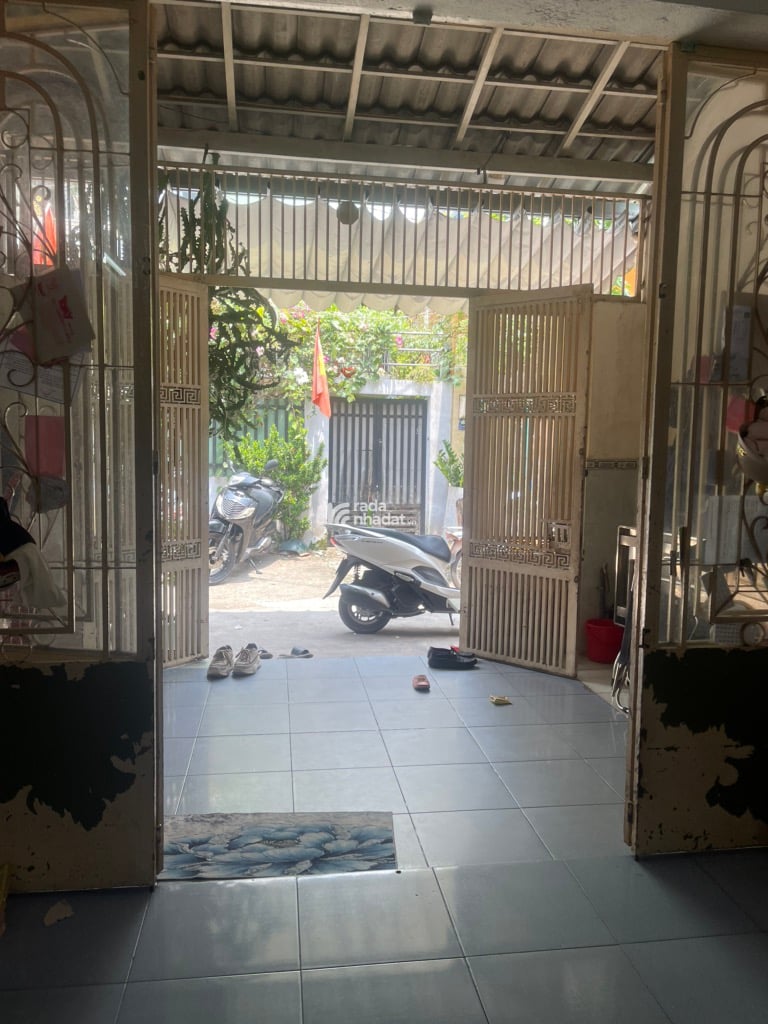 CHỦ GẤP BÁN GIẢM THÊM 100 TR  - NHÀ VỊ TRÍ ĐẸP BÌNH TÂN - 66M2 - CHỈ CÒN 5.3 TỶ 