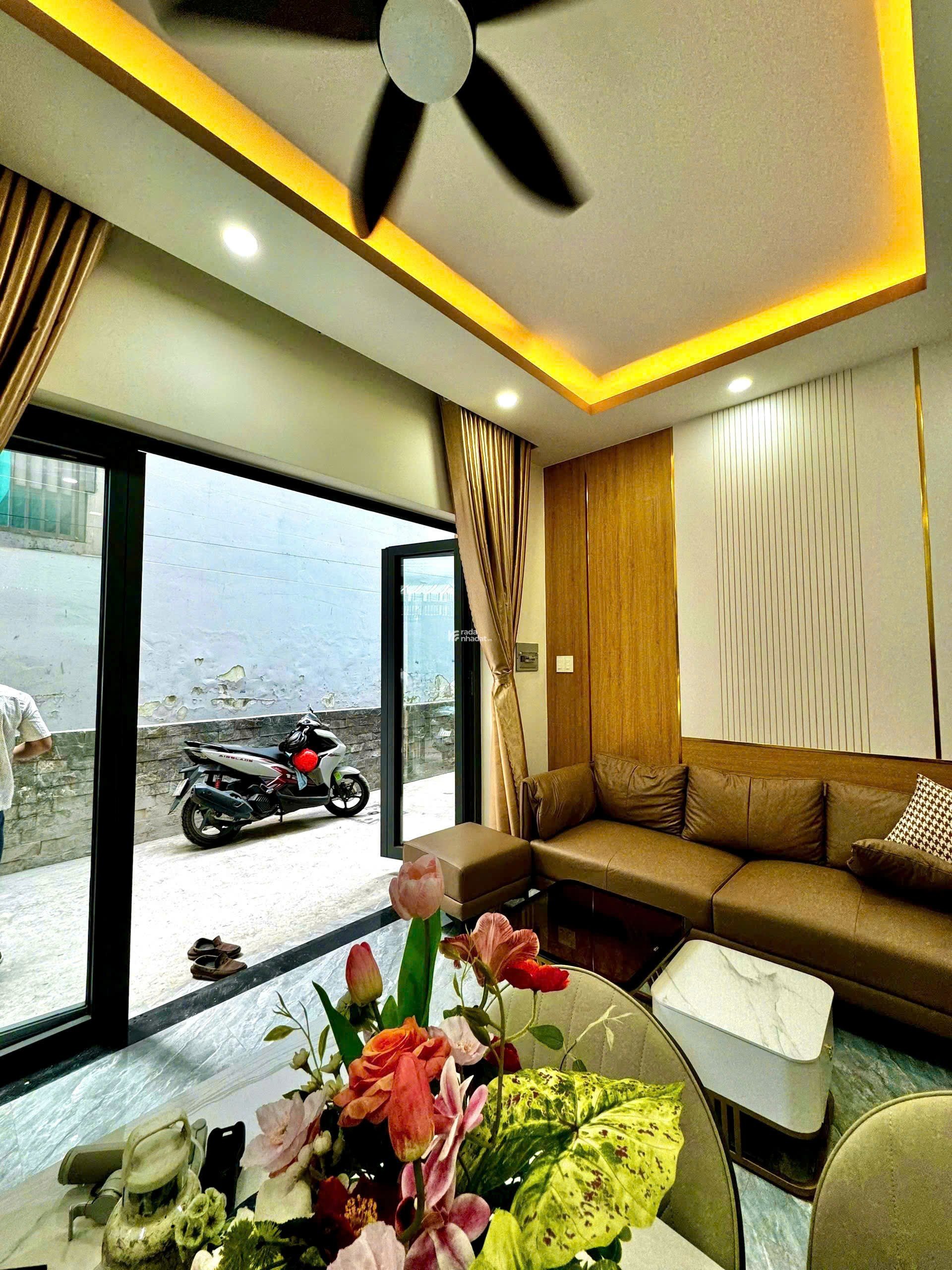 BÁN VILLA MINI HẺM 3M CÁCH MẠNG THÁNG TÁM TÂN BÌNH**