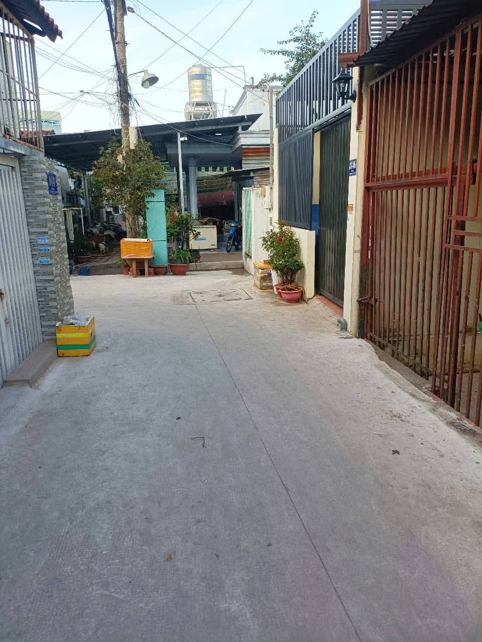 Bán Nhà Sổ Hồng Riêng Chính Chủ