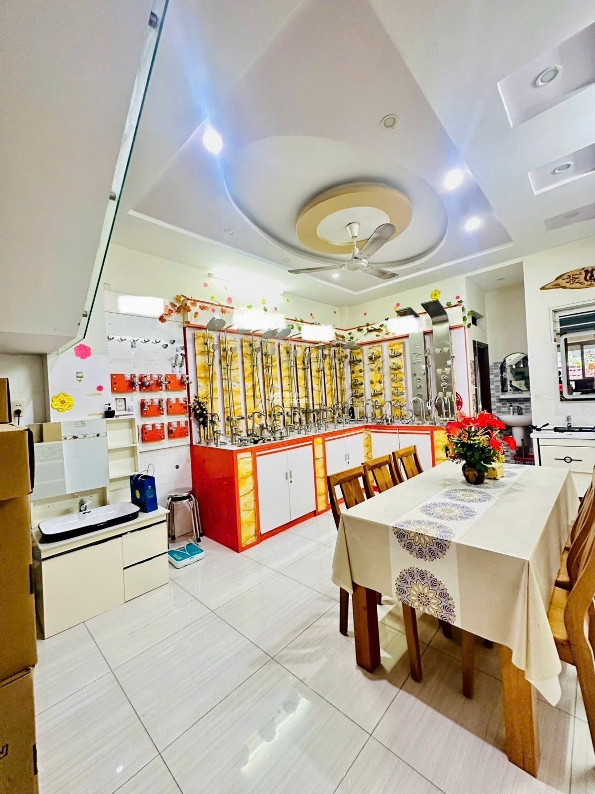 BÁN NHÀ LÊ VĂN QƯỚI - 4X18 - 5 TẦNG CÓ HẦM - HẺM XE TẢI THÔNG - KHU PHÂN LÔ - GIÁ 8,95 TỶ