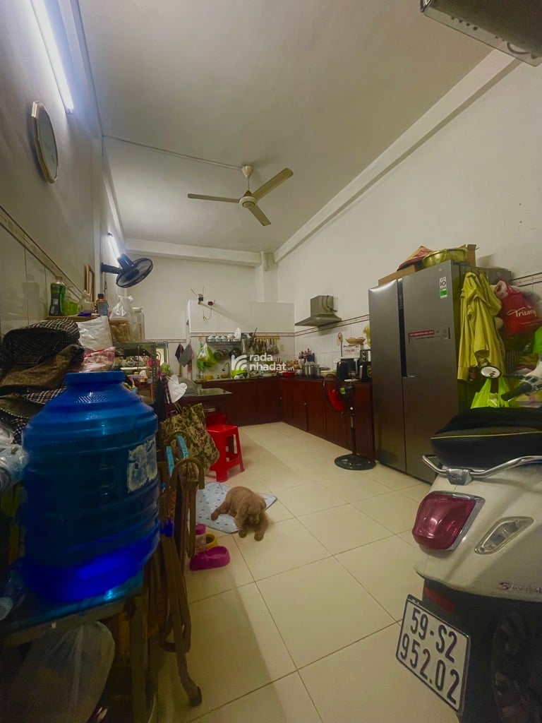 Nhà MT cần bán, vị trí đắc địa, gần chợ, trường học.