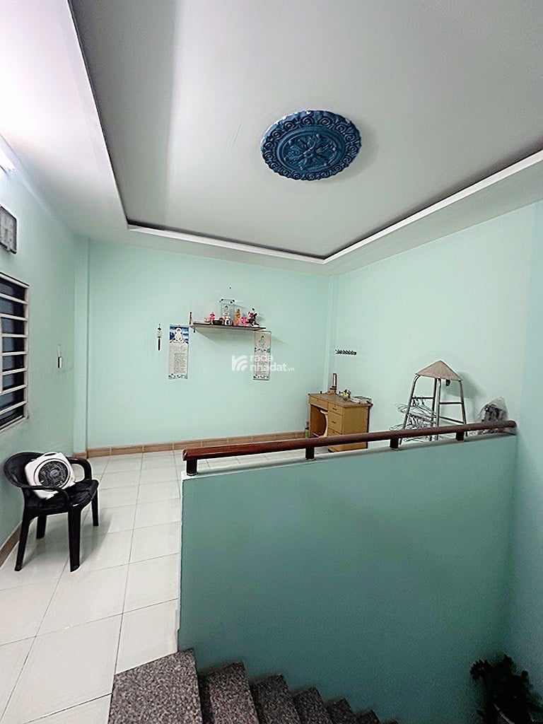 Bán nhà gần đại học công thương đường nguyễn hữu tiến tây thạnh