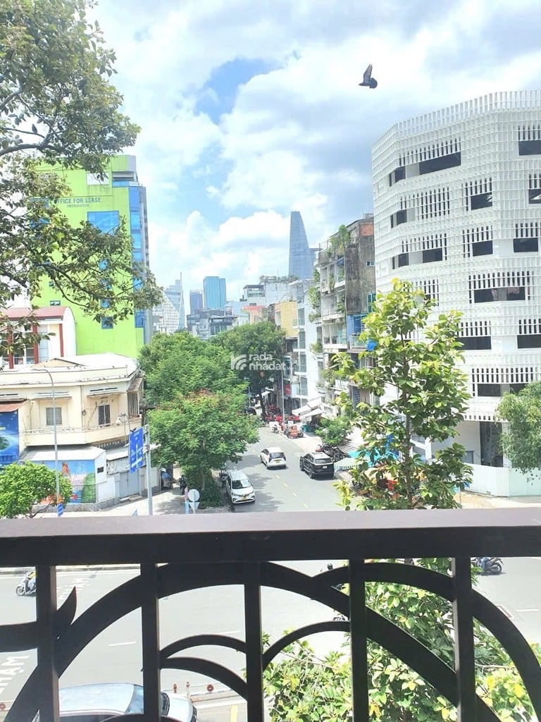 NHÀ 5 TẦNG - QUẬN 1 - ĐANG CHO THUÊ 65 TRIỆU