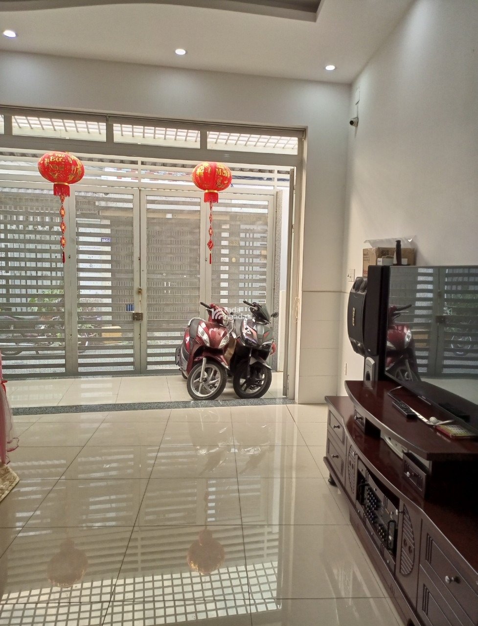 NHÀ 4 TẦNG - 66M2 - NGANG 5M - GẦN GA T3 - 8 TỶ 500