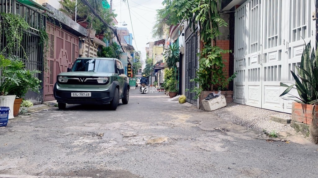 Ngay Trường Đại Học Công Thương , Hẻm Nhựa Lớn Sát Mặt Tiền Lê Trọng Tấn - 47M2 - N3,7x13 