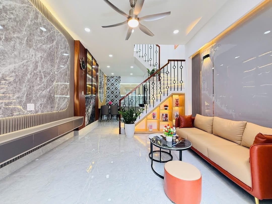 NHÀ ĐẸP HUỲNH VĂN NGHỆ , FULL NỘI THẤT,CHỈ 4,45 TỶ ,DỌN VÀO Ở NGAY