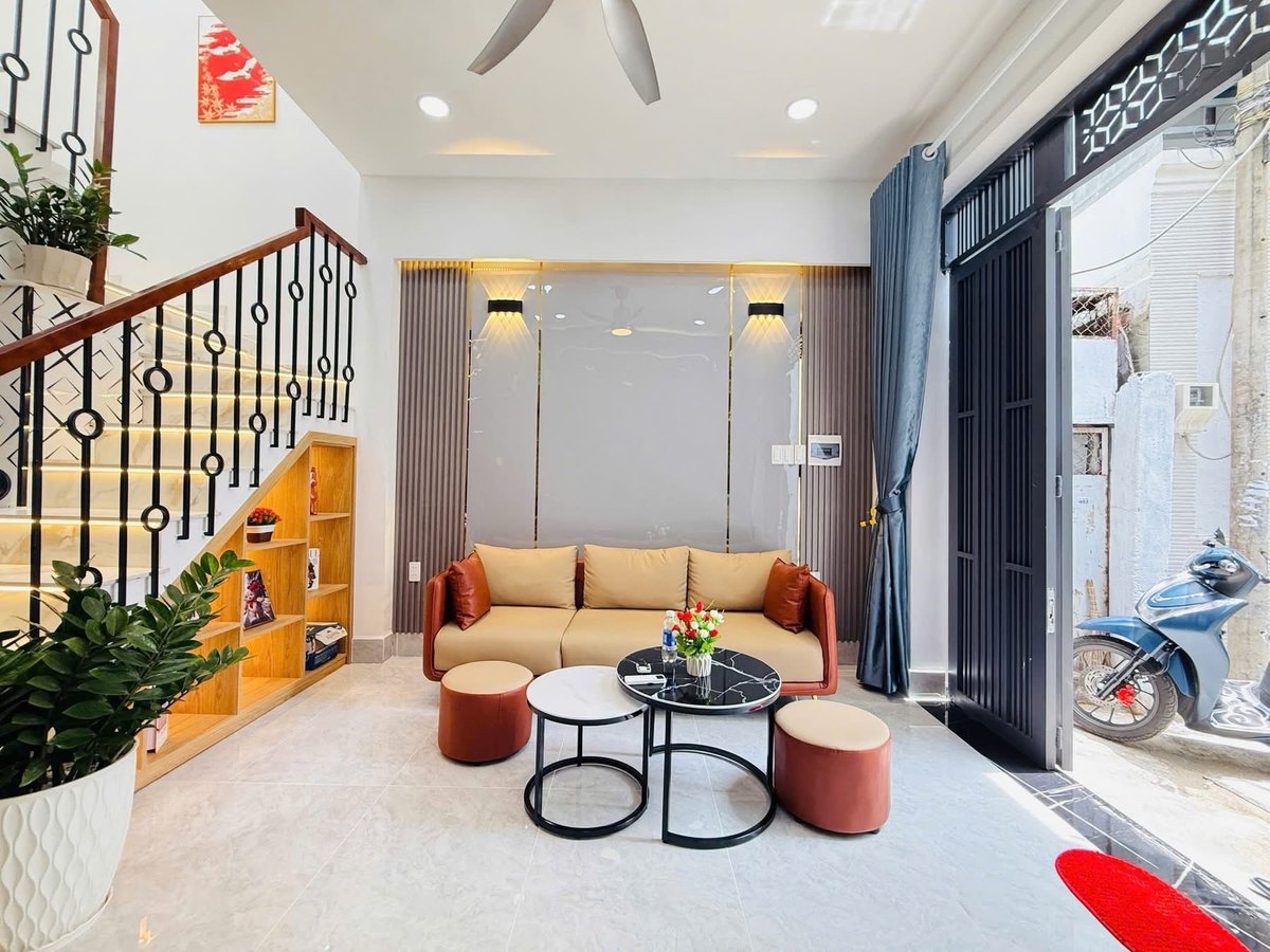 NHÀ ĐẸP HUỲNH VĂN NGHỆ , FULL NỘI THẤT,CHỈ 4,45 TỶ ,DỌN VÀO Ở NGAY