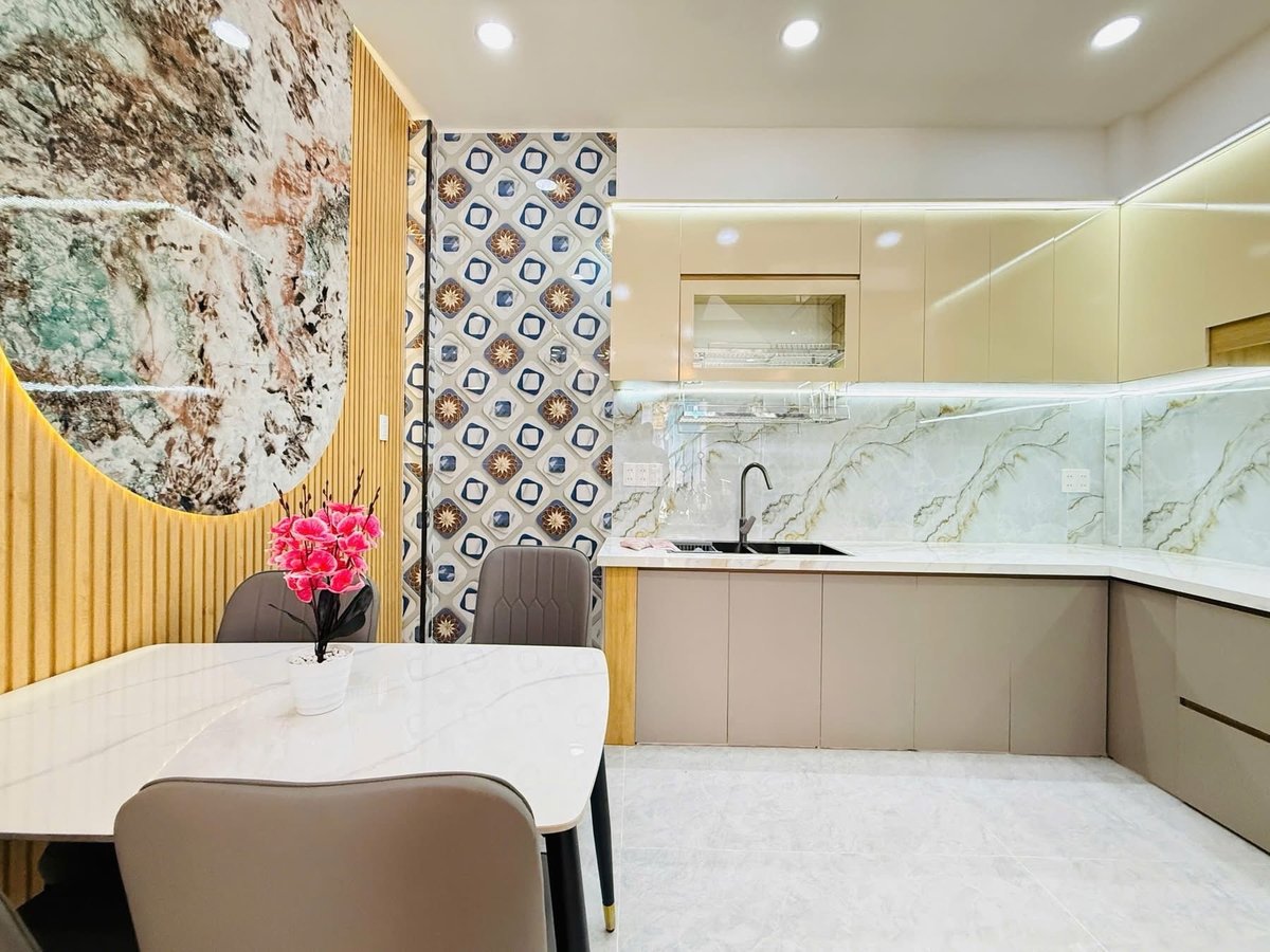 NHÀ ĐẸP HUỲNH VĂN NGHỆ , FULL NỘI THẤT,CHỈ 4,45 TỶ ,DỌN VÀO Ở NGAY