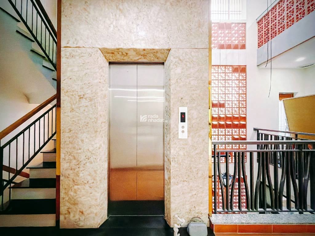 NHÀ PHỐ HIỆN ĐẠI 4 TẦNG - DƯƠNG BÁ TRẠC-Q.8-DT: 8*12M- 18 TỶ