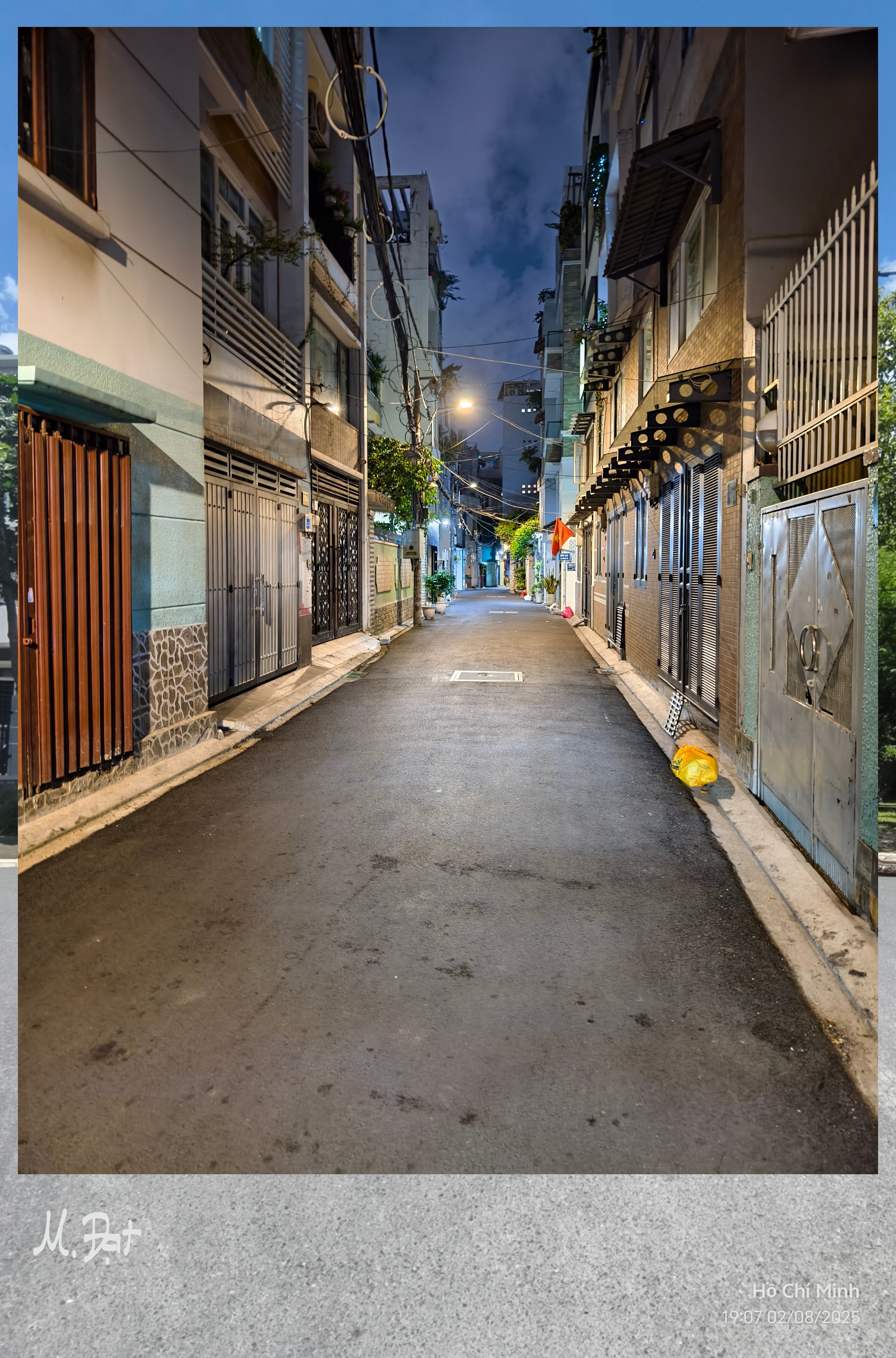 5 tầng HXH lô góc Huỳnh Văn Bánh 3PN nhà đẹp ở ngay