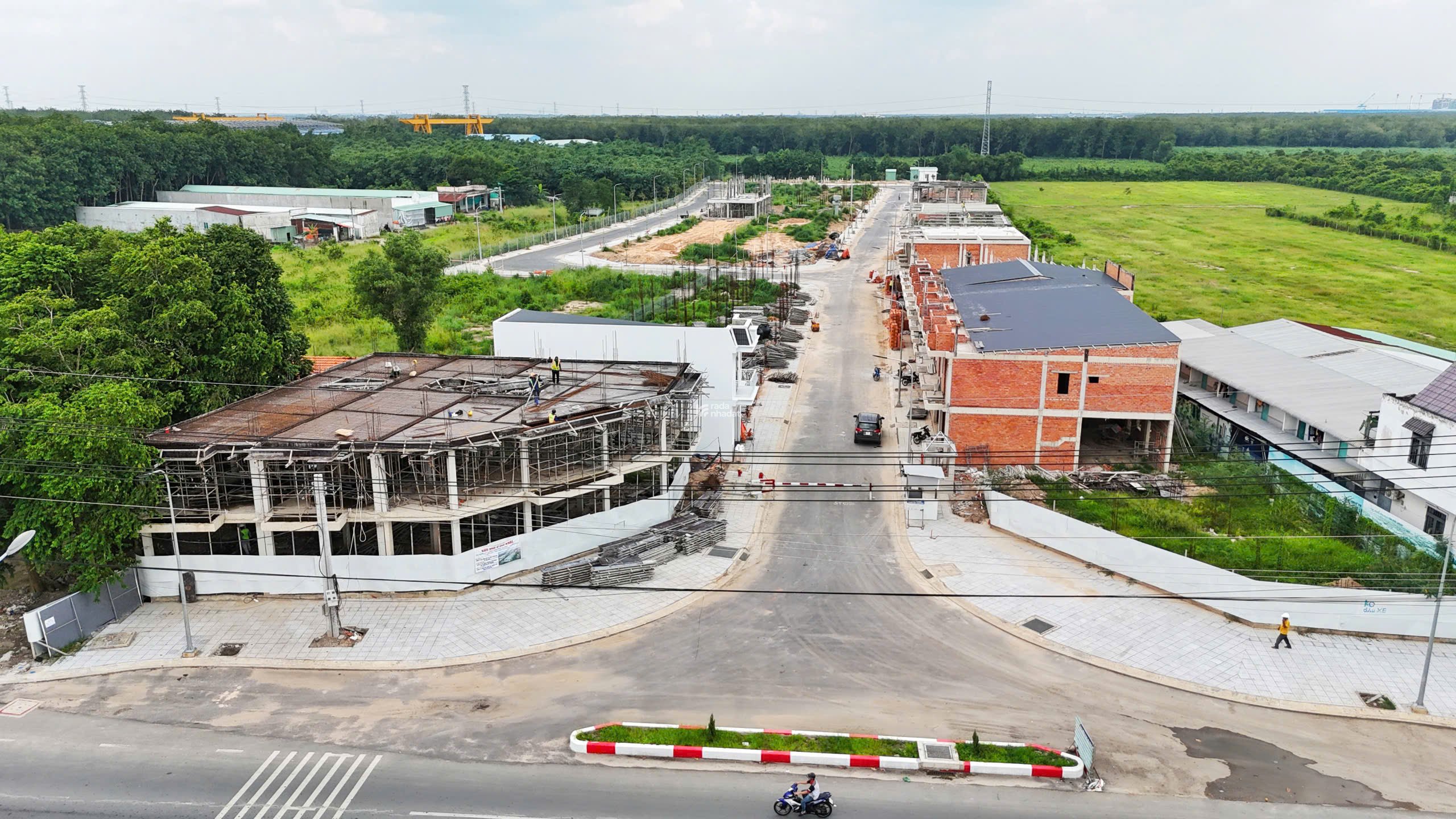 Chỉ cần 700tr là đã sở hữu nhà phố cao cấp ngay TTHC TP mới Bình Dương.