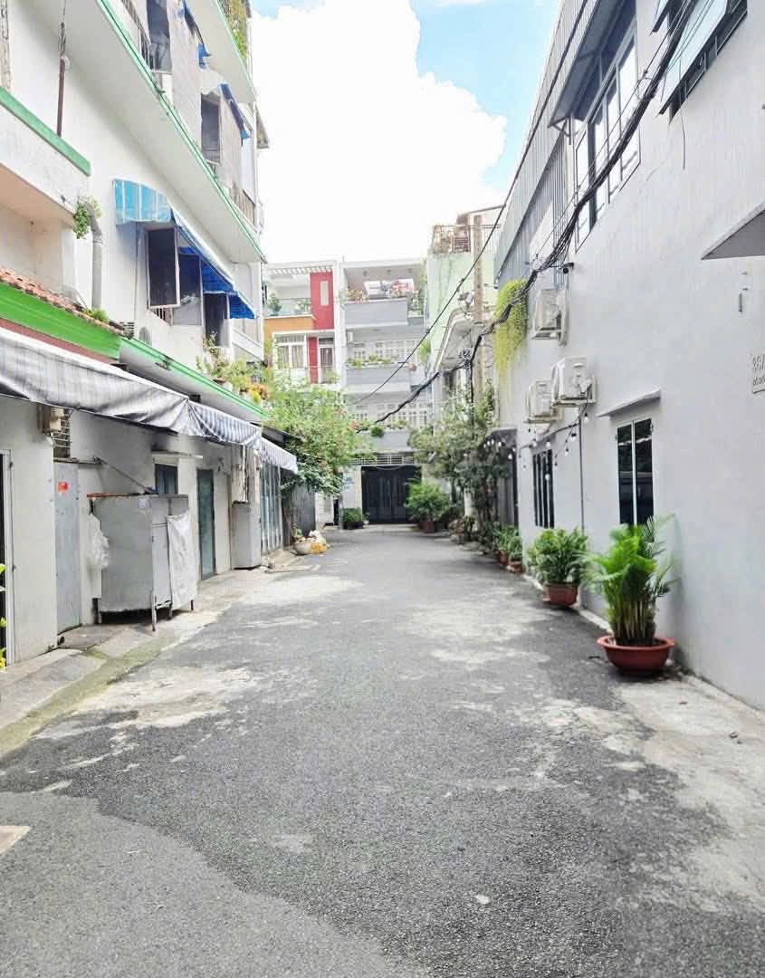 NHÀ ĐẸP HẺM 8M THÔNG XE HƠI ĐÔ ĐỐC LONG, TÂN PHÚ  CHỈ 6.4 TỶ