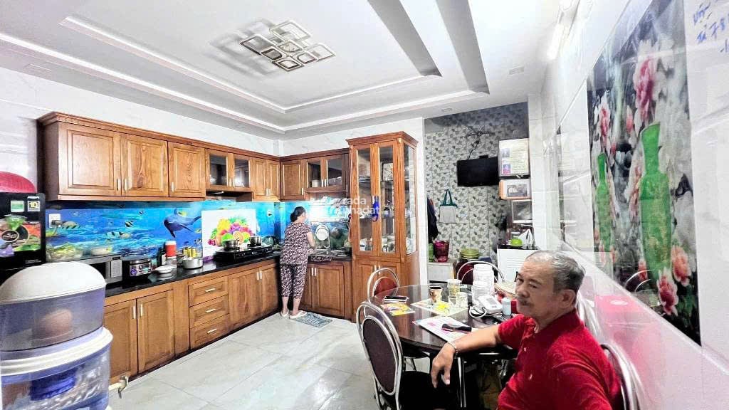 Bán gấp nhà 5 tầng  Phạm Văn Chiêu  P9 Gò Vấp Khu đồng bộ xe hơi vào nhà 4.2x15m Chỉ 7.8 Tỷ