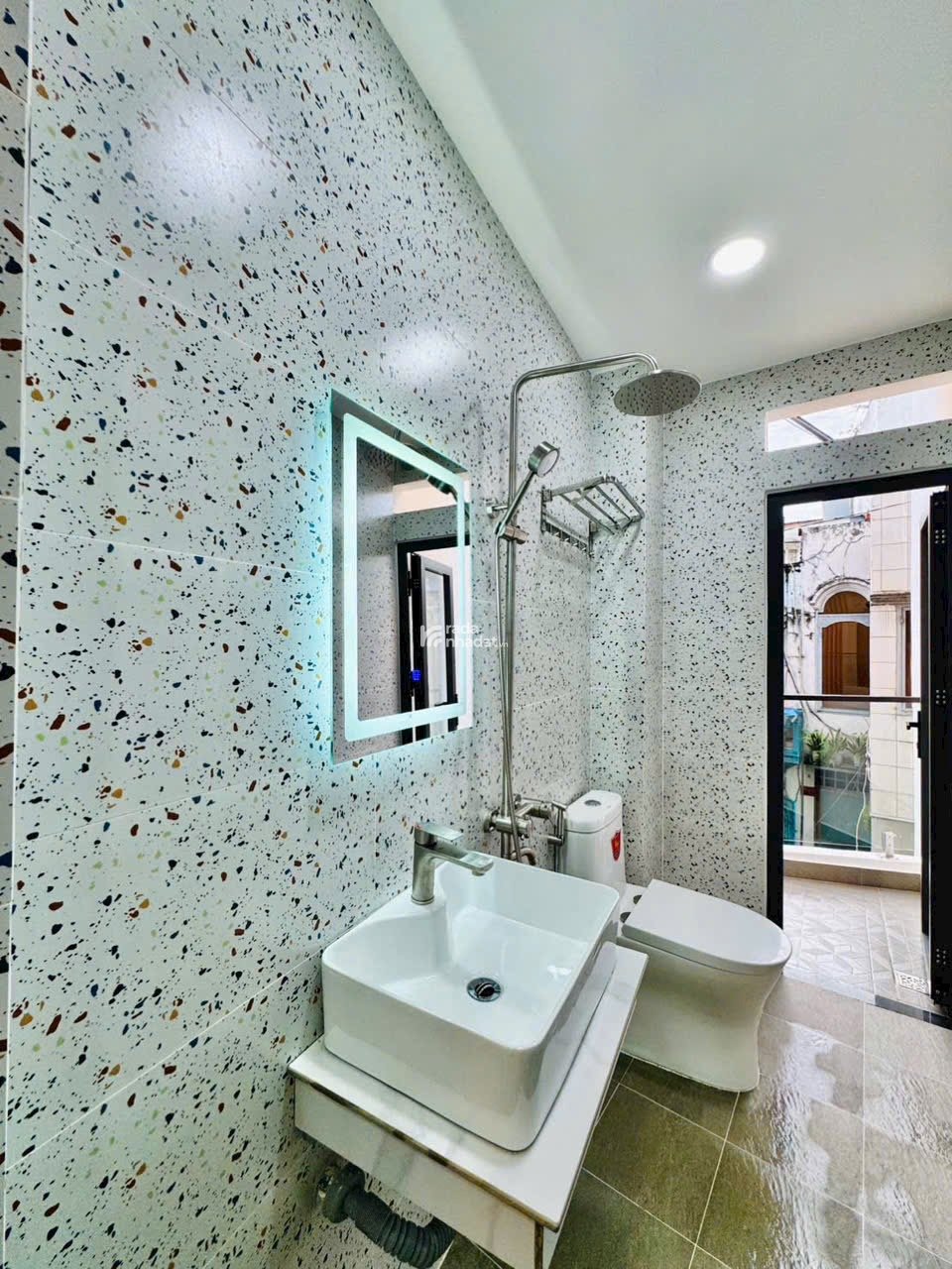 Bán nhà Mai Văn Ngọc 40m2 1T2L, 4PN 3WC, hẻm ô tô 5m, giá 4.85 tỷ, LH 0355072715
