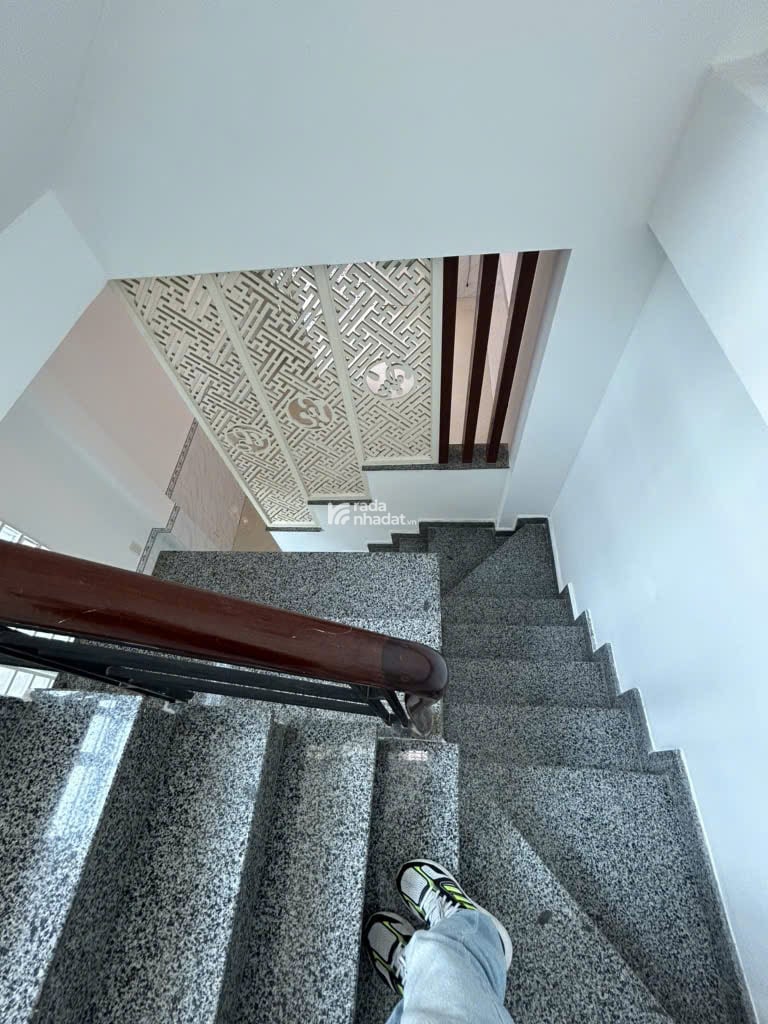 Căn góc 2 mặt tiền - hxh 7 chỗ - 7 PN cạnh Phú Mỹ Hưng Q7 - vừa ở vừa cho thuê - nhỉnh 6T còn TL