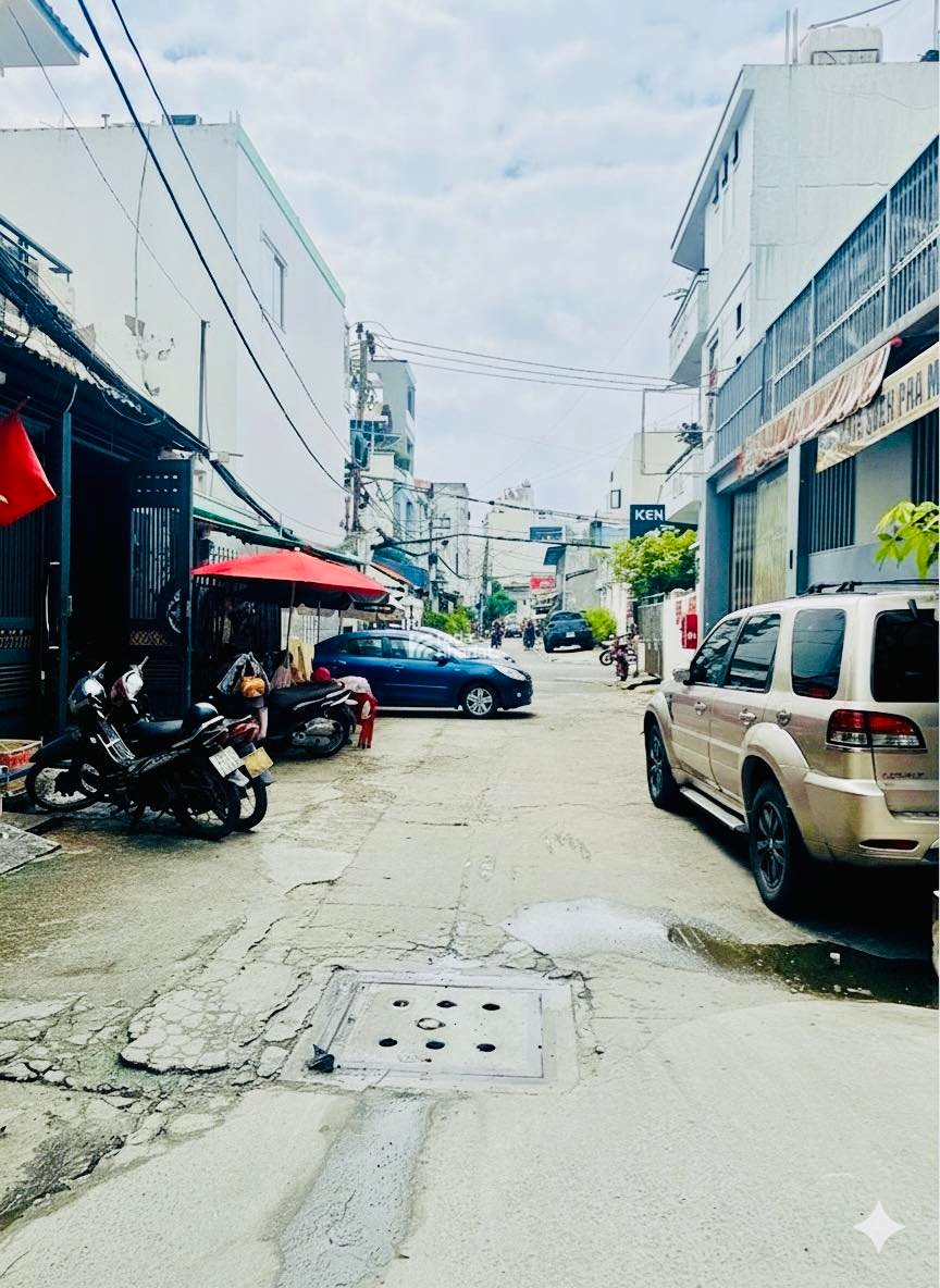 BÁN NHÀ GẦN CHỢ TÂN HƯƠNG  HXH QUAY ĐẦU 77M 7PN DÒNG TIỀN HƠN 10  GIÁ TỐTT