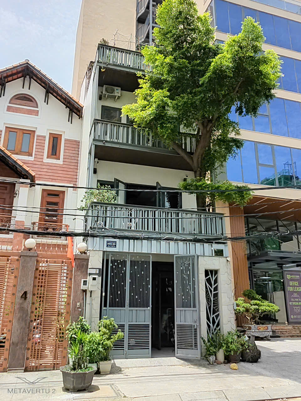 Bán nhà mặt tiền trung tâm Tân Bình khu Lam Sơn  DT 70m2 ,2 lầu  Giá 21 tỷ