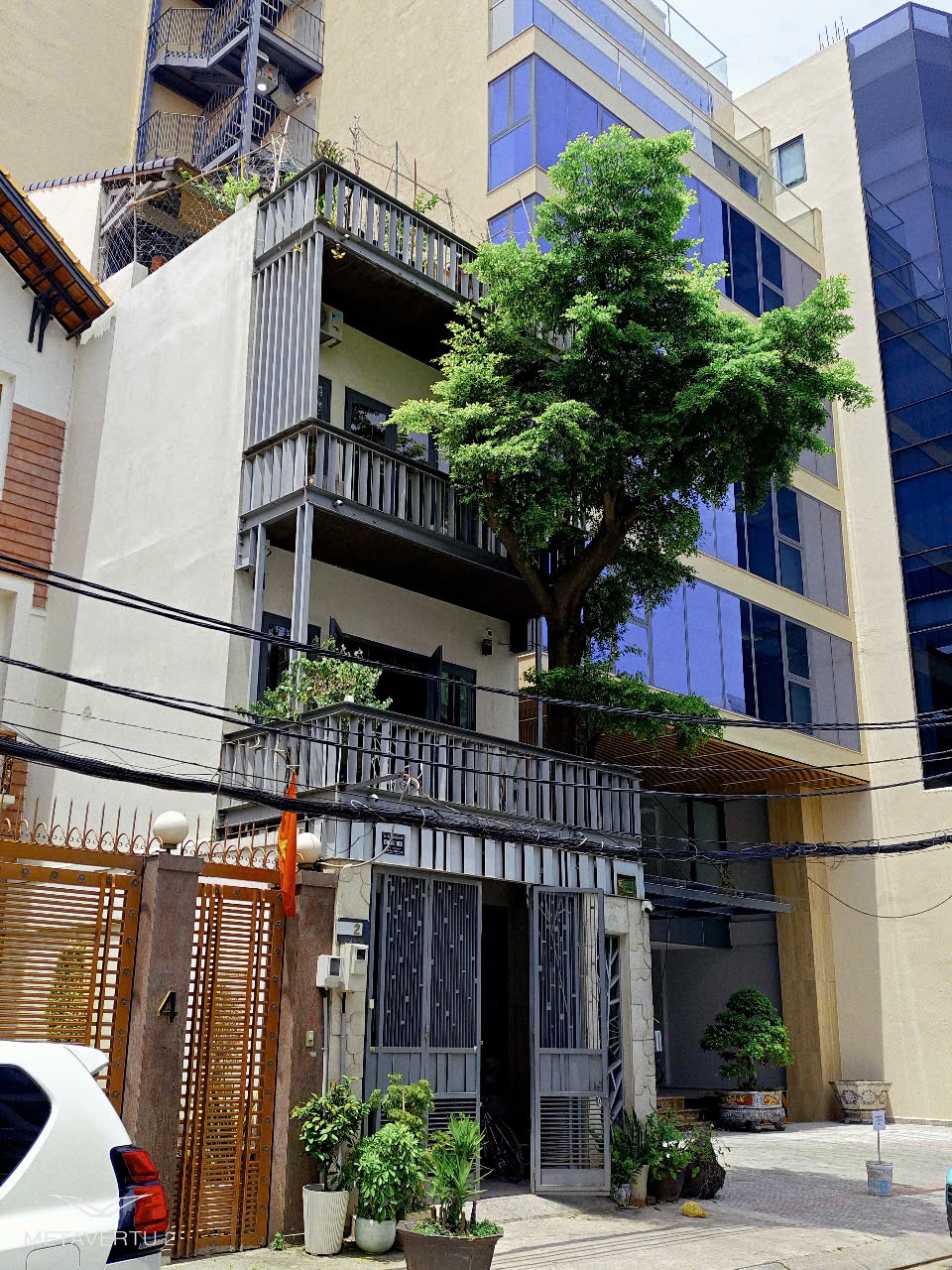 Bán nhà mặt tiền trung tâm Tân Bình khu Lam Sơn  DT 70m2 ,2 lầu  Giá 21 tỷ