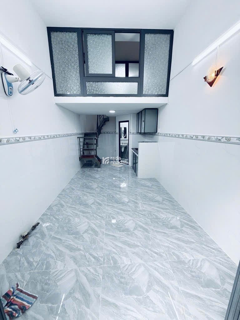 Nhà bán MẶT TIỀN đường Đoàn Văn Bơ Quận 4 MỚI ĐẸP khu buôn bán, giá nhỉnh 5 tỷ