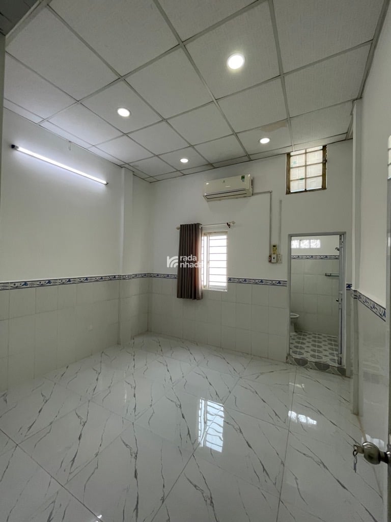 BÁN NHÀ BÀ HOM 46M2 4.8 TỶ HXH 30M RA MẶT TIỀN QUẬN 6 