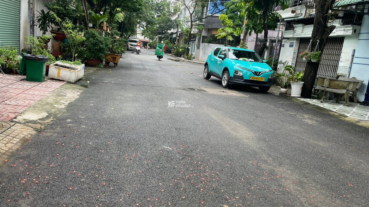 Bán Gấp Nhà phố 3 Tầng 70M2 Đường Trước Nhà 11m Sát Bên Lê Văn Khương P Hiệp Thành Quận 12