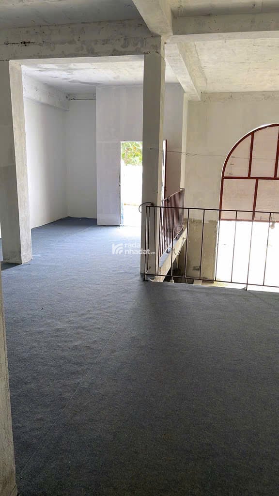 BIỆT THỰ XÂY THÔ KHU DÂN CƯ VIP -NGAY UBND QUẬN 12  ĐƯỜNG LÊ THI RIÊNG -PHƯỜNG THỚI AN