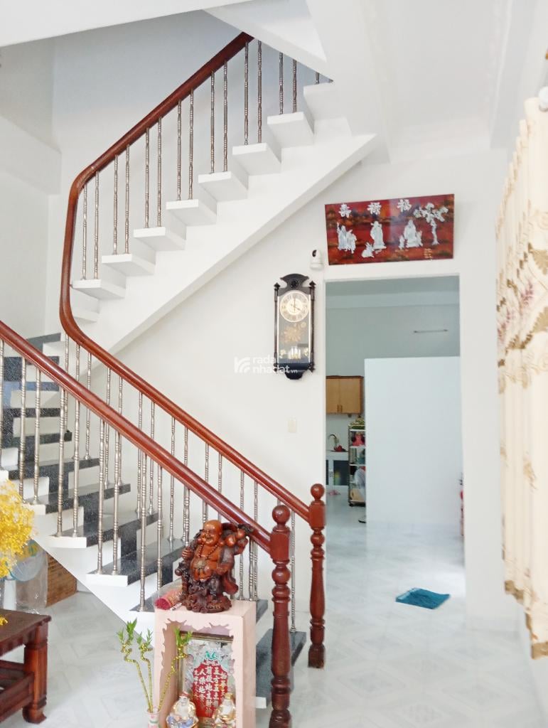 BÁN NHÀ QUẬN 8 130M2 12 TỶ HẺM XE HƠI PHƯỜNG 2 5.2X25M 3 TẦNG 5PN