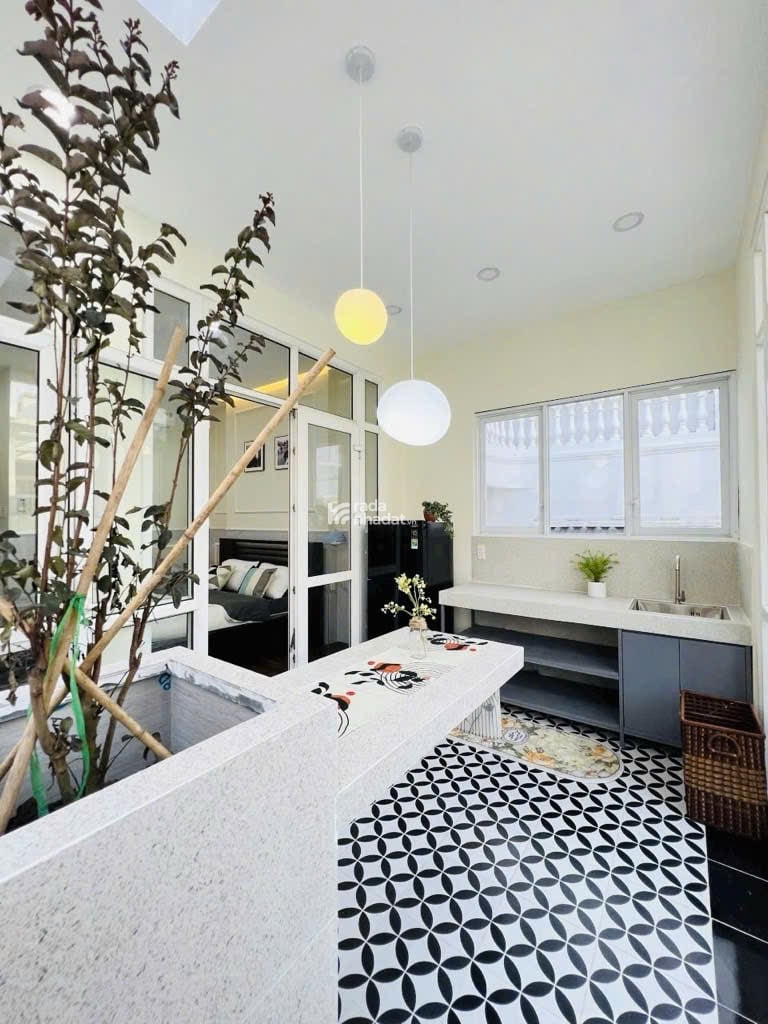 Nhà 5 Tầng  sẵn dòng tiền 30tr/tháng Hồ Văn Huê  Phú Nhuận  4x25m full thổ  Giá 19.9 Tỷ