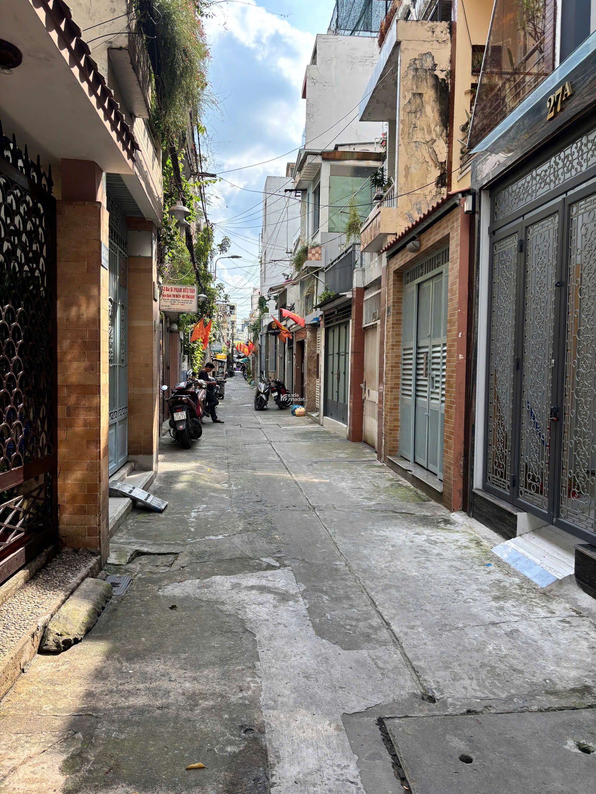 BÁN NHÀ HẺM 4M  CÁCH MẠNG THÁNG 8 Q3 - 3.6x14-8.3 TỶ 