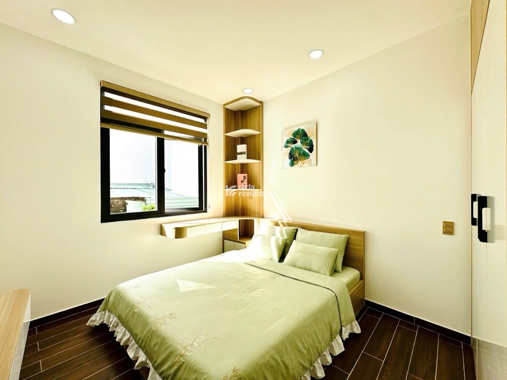 SÁT MẶT TIỀN - NGANG KHỦNG 7.3m - 41m2 - 4 TẦNG BTCT - NHÀ ĐẸP FULL NỘI THẤT - 8.6 TỶ TL