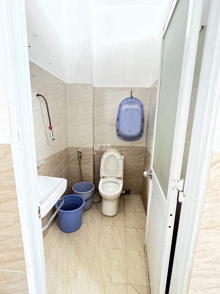 SÁT HẺM XE HƠI NI SƯ HUỲNH LIÊN, TÂN BÌNH, 30M2 TIỆN XÂY MỚI. GIẢM 350TR CHỈ 3.25T 