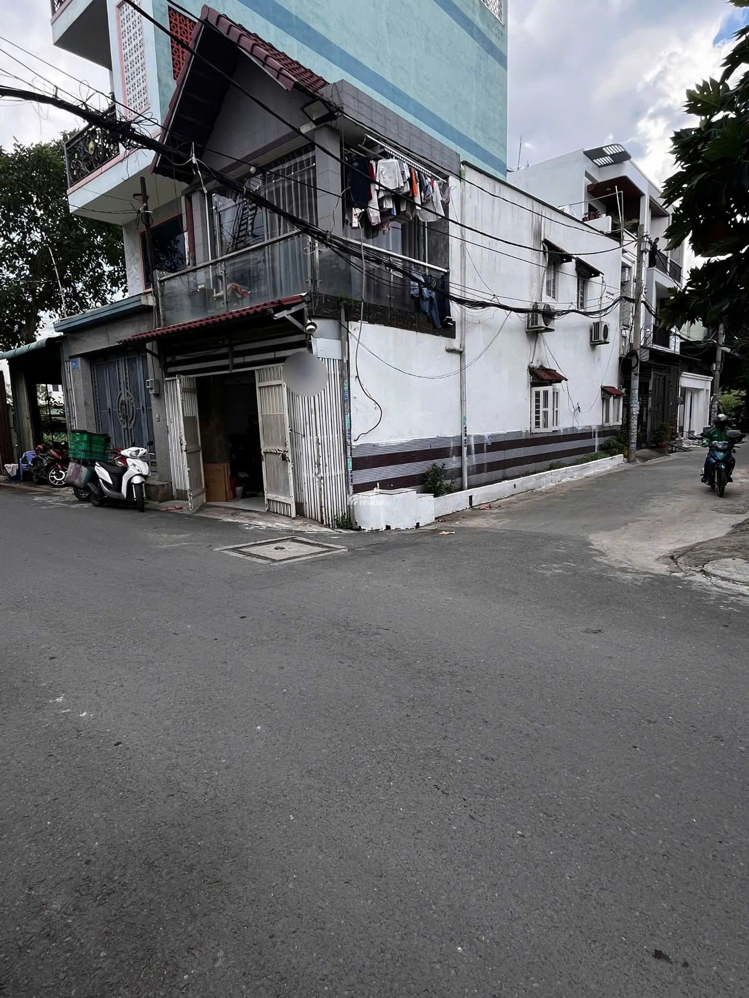 HOT nhà góc 2 mặt tiền P19 Bình Thạnh, giá 4 tỷ2, HXH, lh ngay còn đi xem