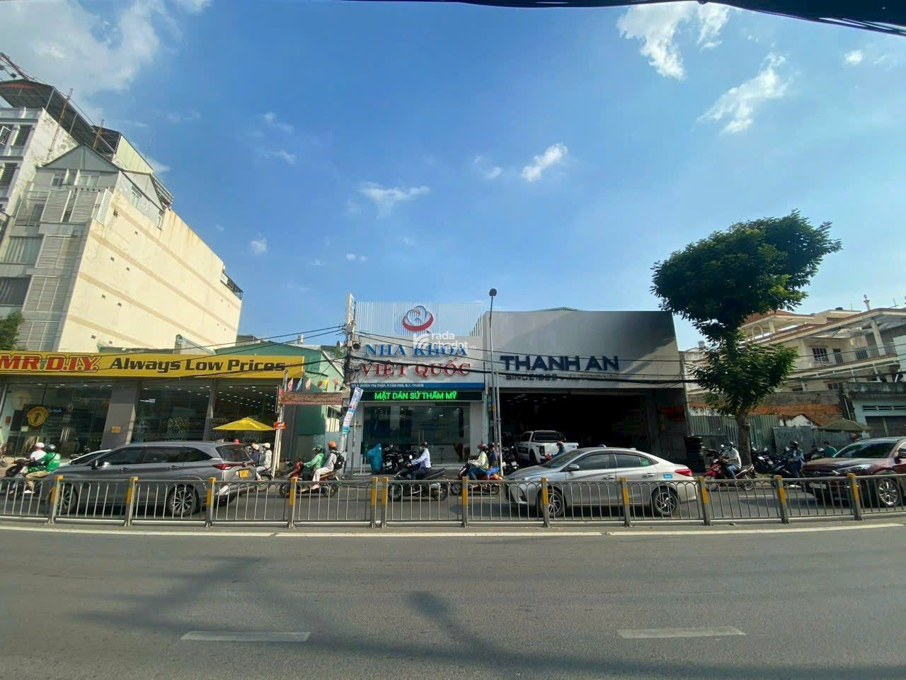 Bán nhà góc 2 mặt tiền 121 Nguyễn thị thập phường tân phú Quận 7. dt 7x22m