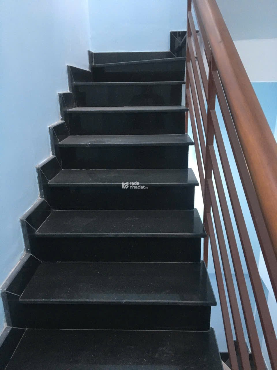 Bán nhà tại đường Cách Mạng Tháng 8 Quận 3 dt( 6.05 x 17m) giá 9,5 tỷ
